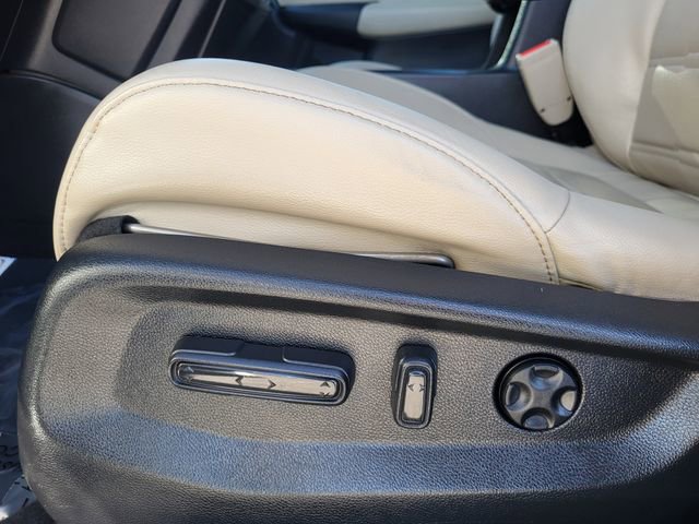 Used 2018 Honda CR-V Touring image 15