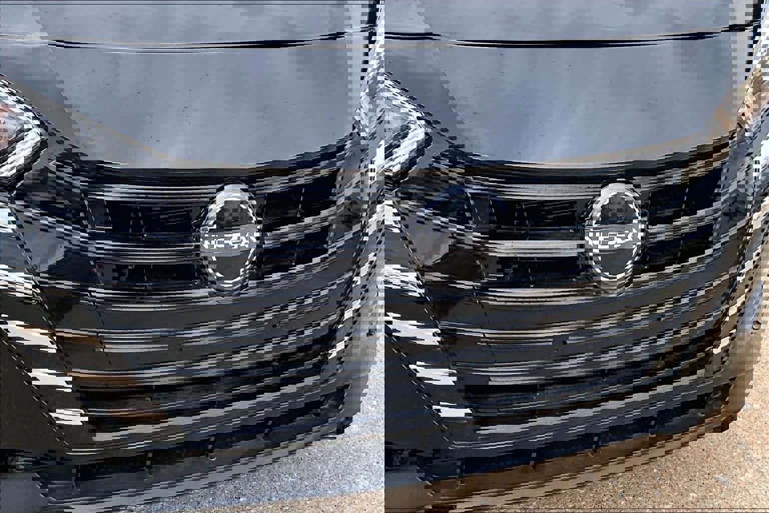 Used 2024 Nissan Versa S w/ Trunk Package image 28