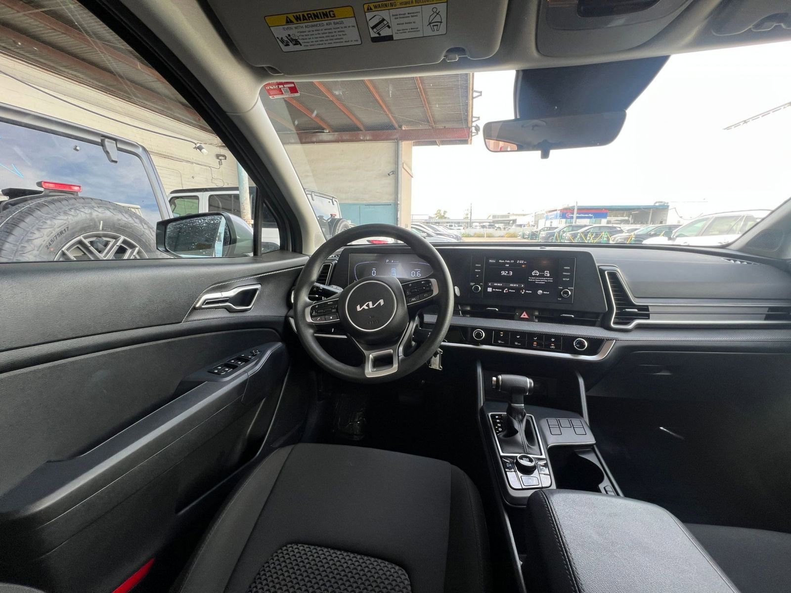 Used 2025 Kia Sportage LX FWD image 34