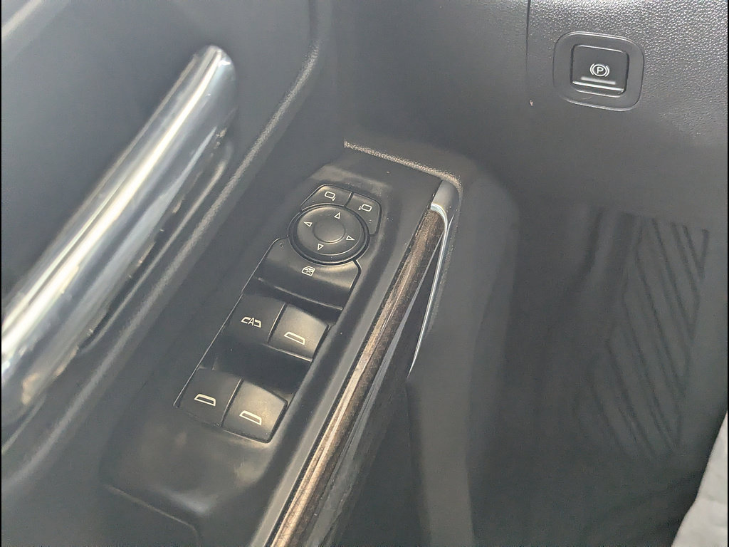 Used 2020 Chevrolet Silverado 1500 RST AWD/4WD image 27