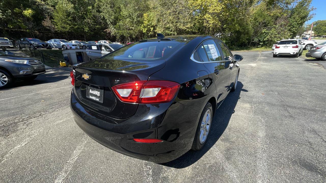 Used 2018 Chevrolet Cruze LT FWD image 8