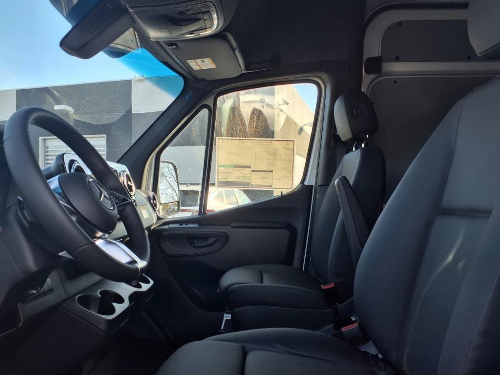 New 2025 Mercedes-Benz Sprinter 3500 image 11