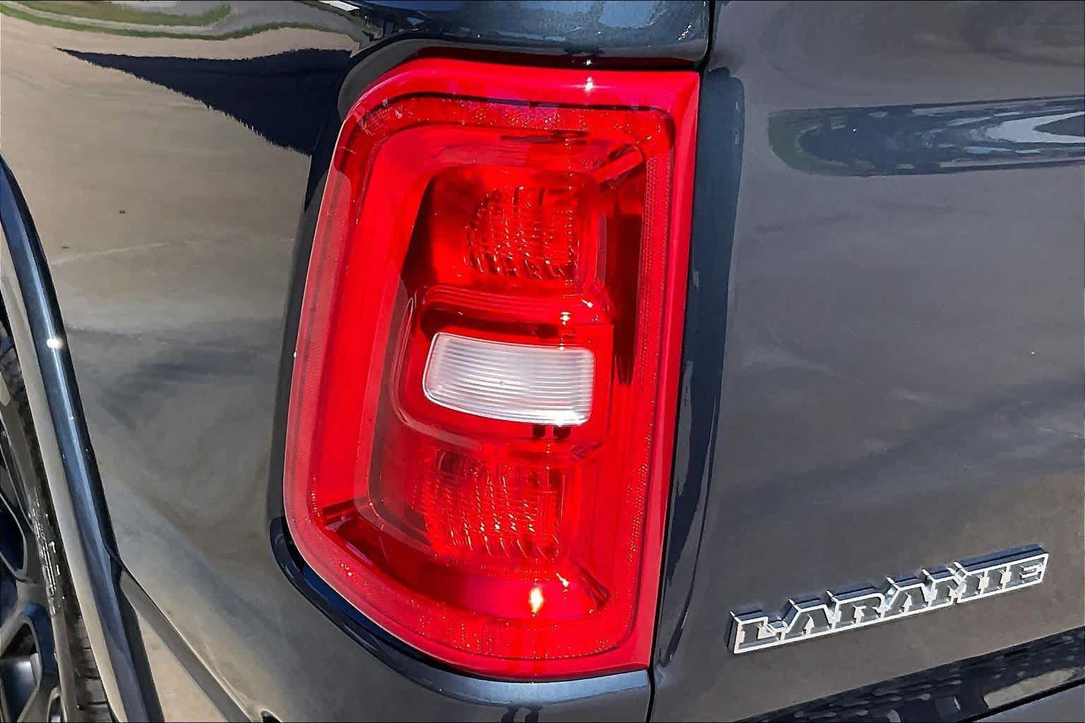 New 2027 RAM 1500 Laramie AWD/4WD image 14