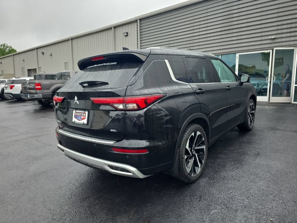 Used 2023 Mitsubishi Outlander SEL Black Edition AWD/4WD image 5
