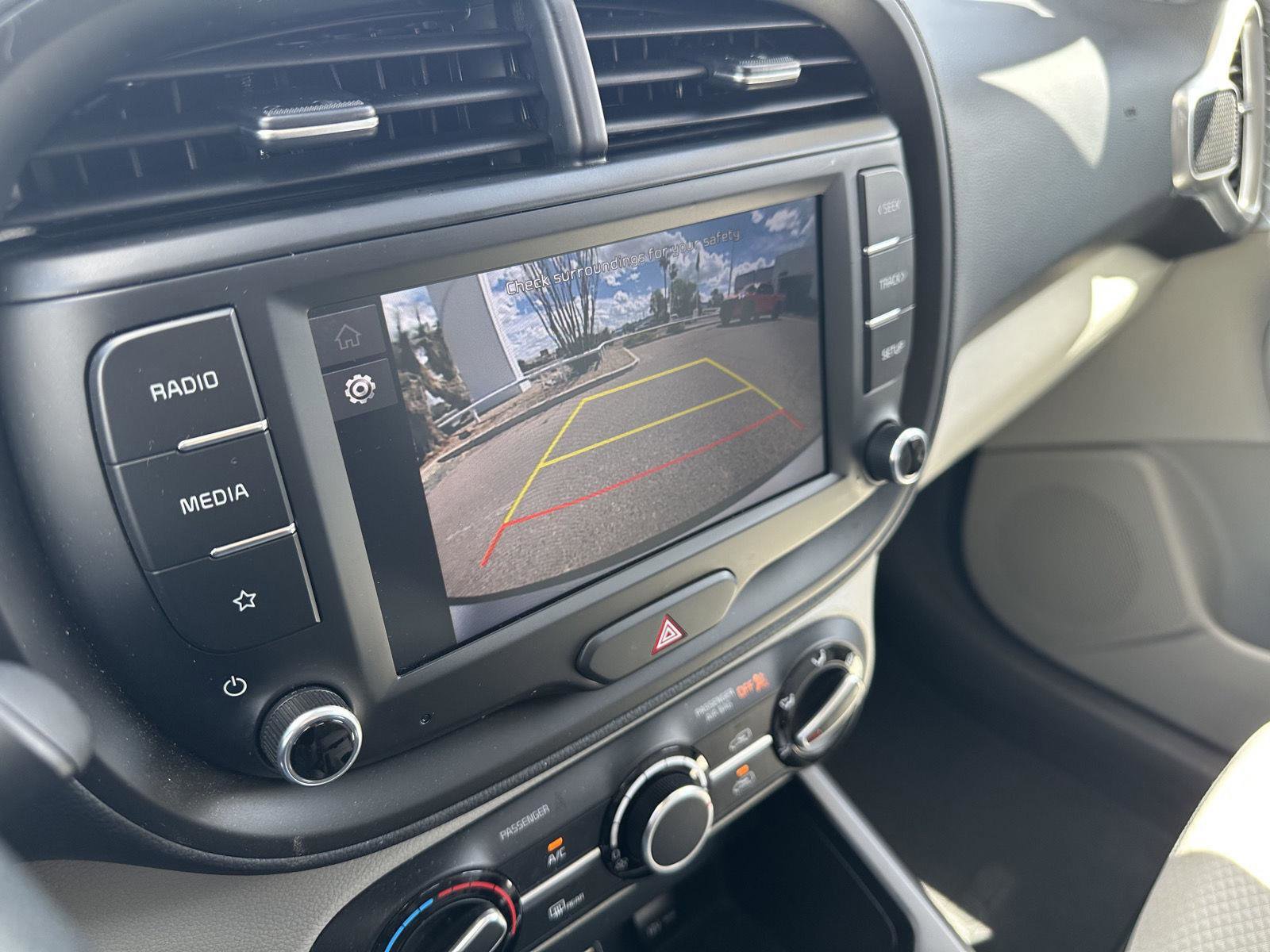 Used 2025 Kia Soul LX FWD image 31