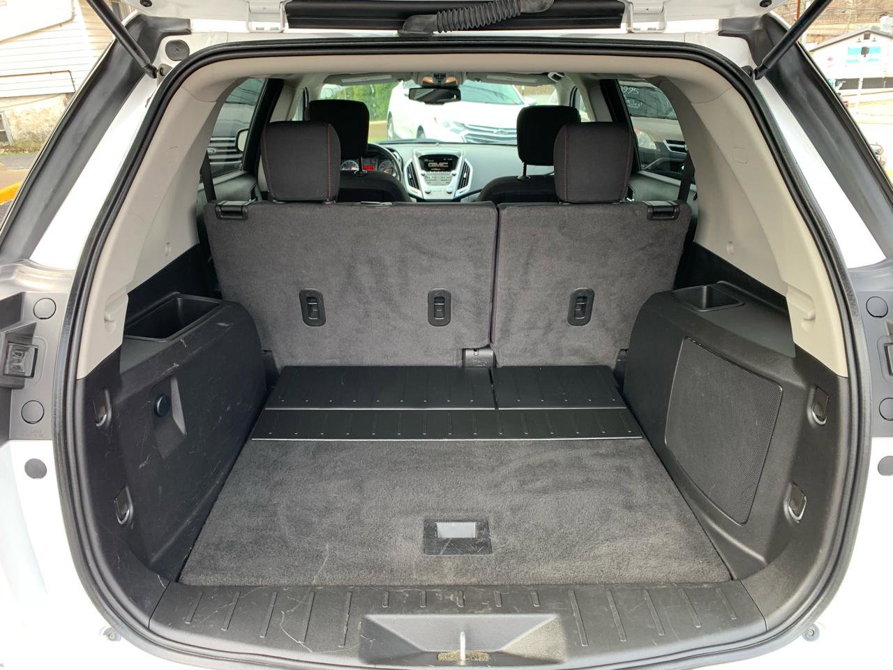 Used 2017 GMC Terrain SLE w/ Convenience Package image 8