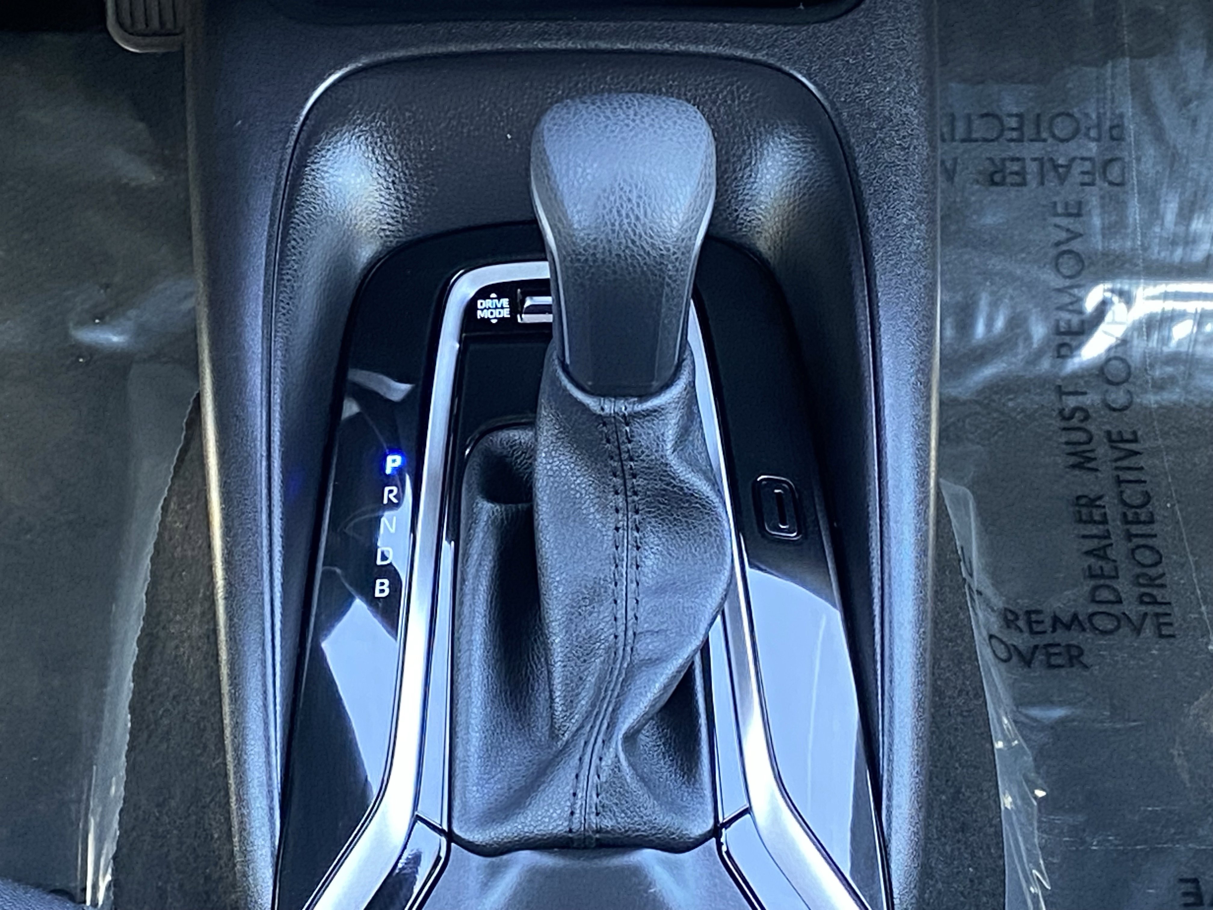 Certified 2025 Toyota Corolla SE FWD image 15