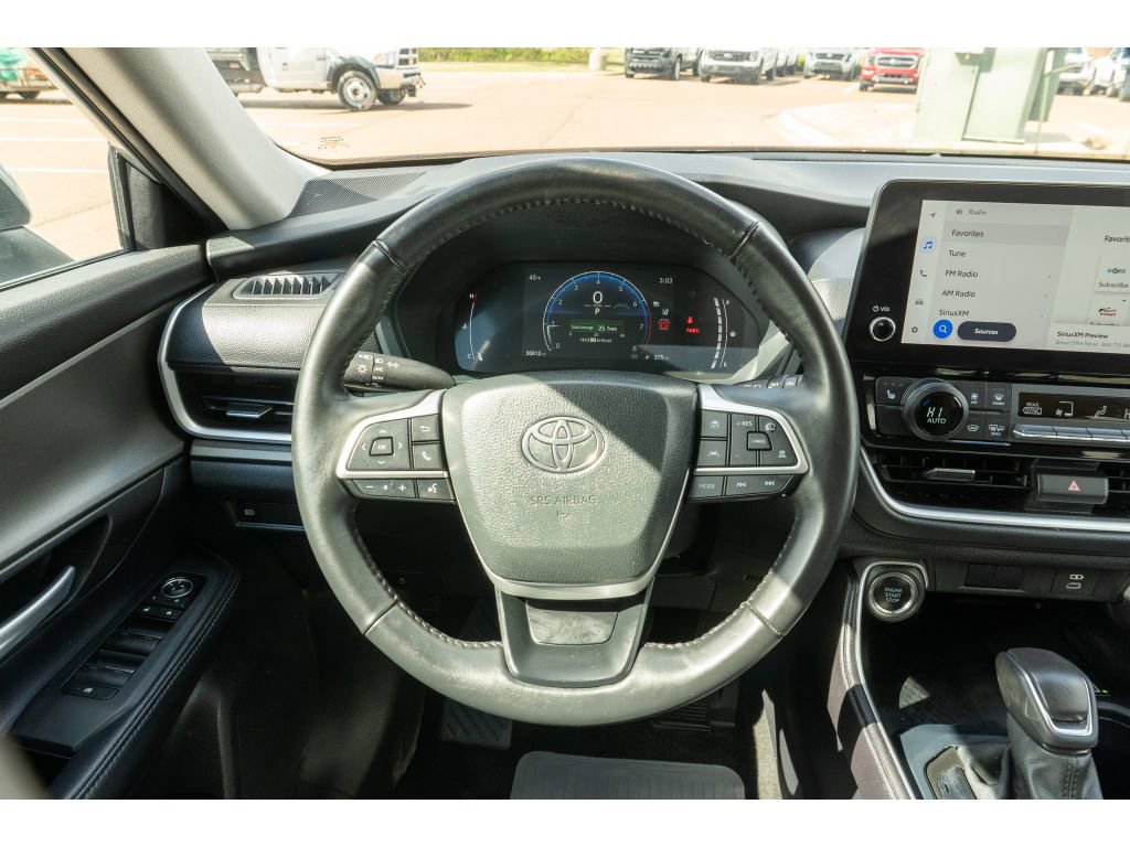 Used 2025 Toyota Grand Highlander FWD image 21