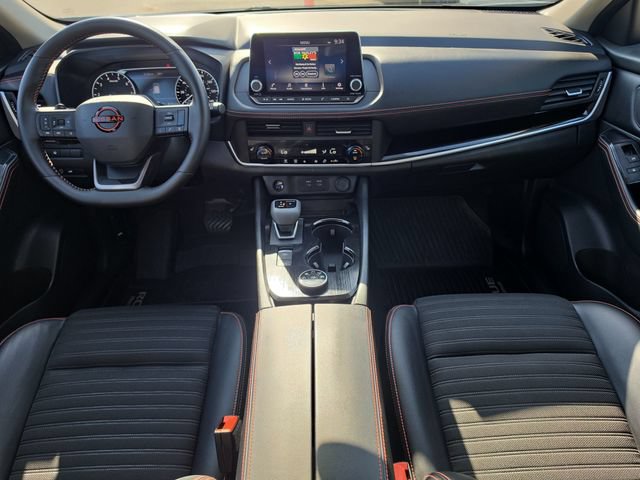 Certified 2025 Nissan Rogue SV AWD/4WD image 13