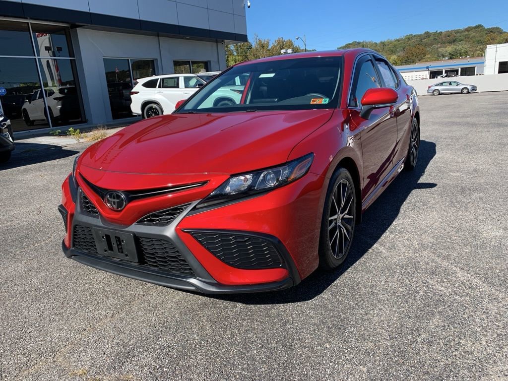 Used 2023 Toyota Camry SE