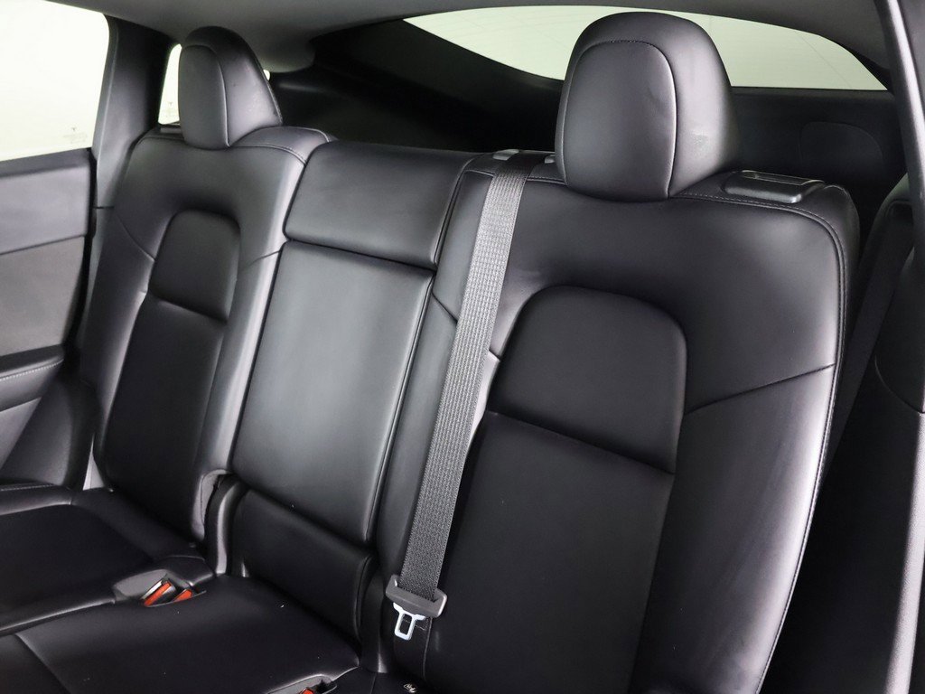 Used 2023 Tesla Model Y Long Range image 32