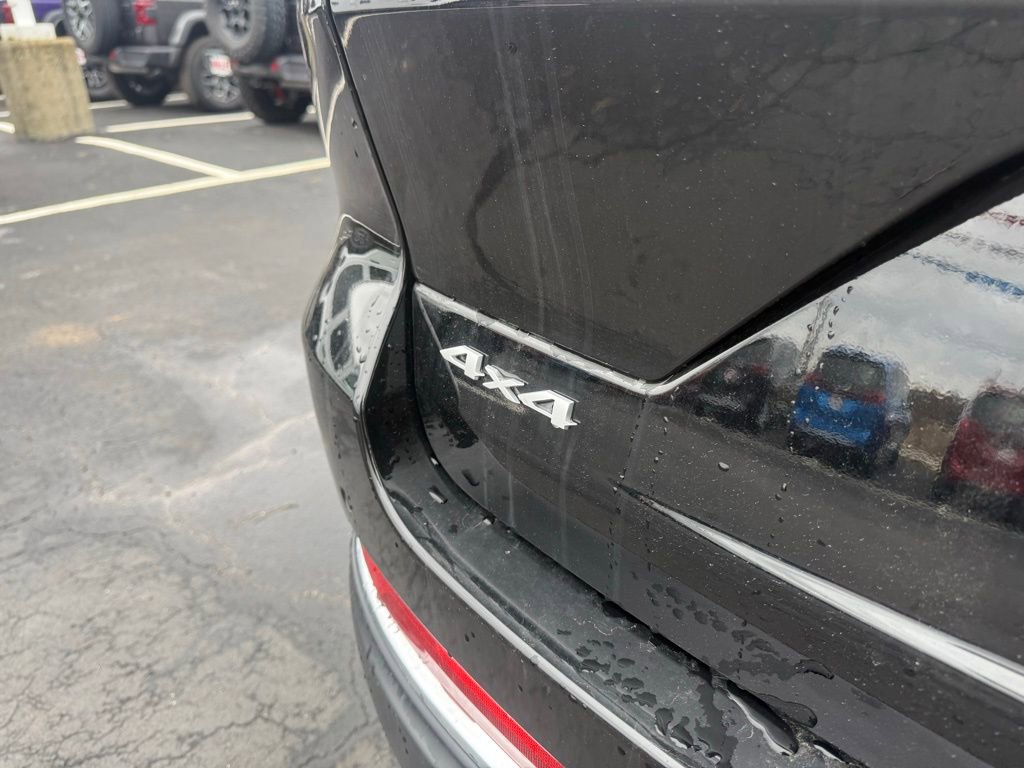 New 2025 Jeep Grand Cherokee Laredo w/ Luxury Tech Group I image 40