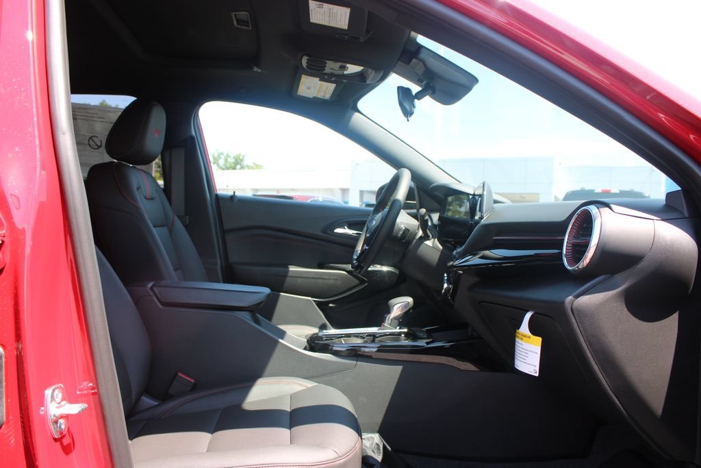 New 2026 Chevrolet Trax RS w/ Sunroof Package FWD image 29