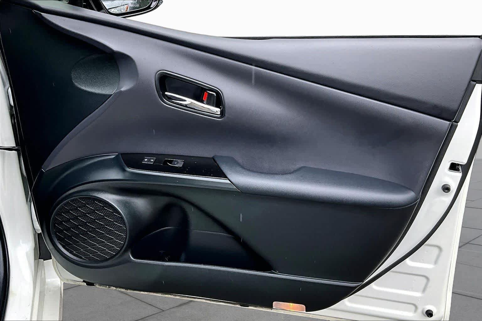 Certified 2020 Toyota Prius Prime LE FWD image 21