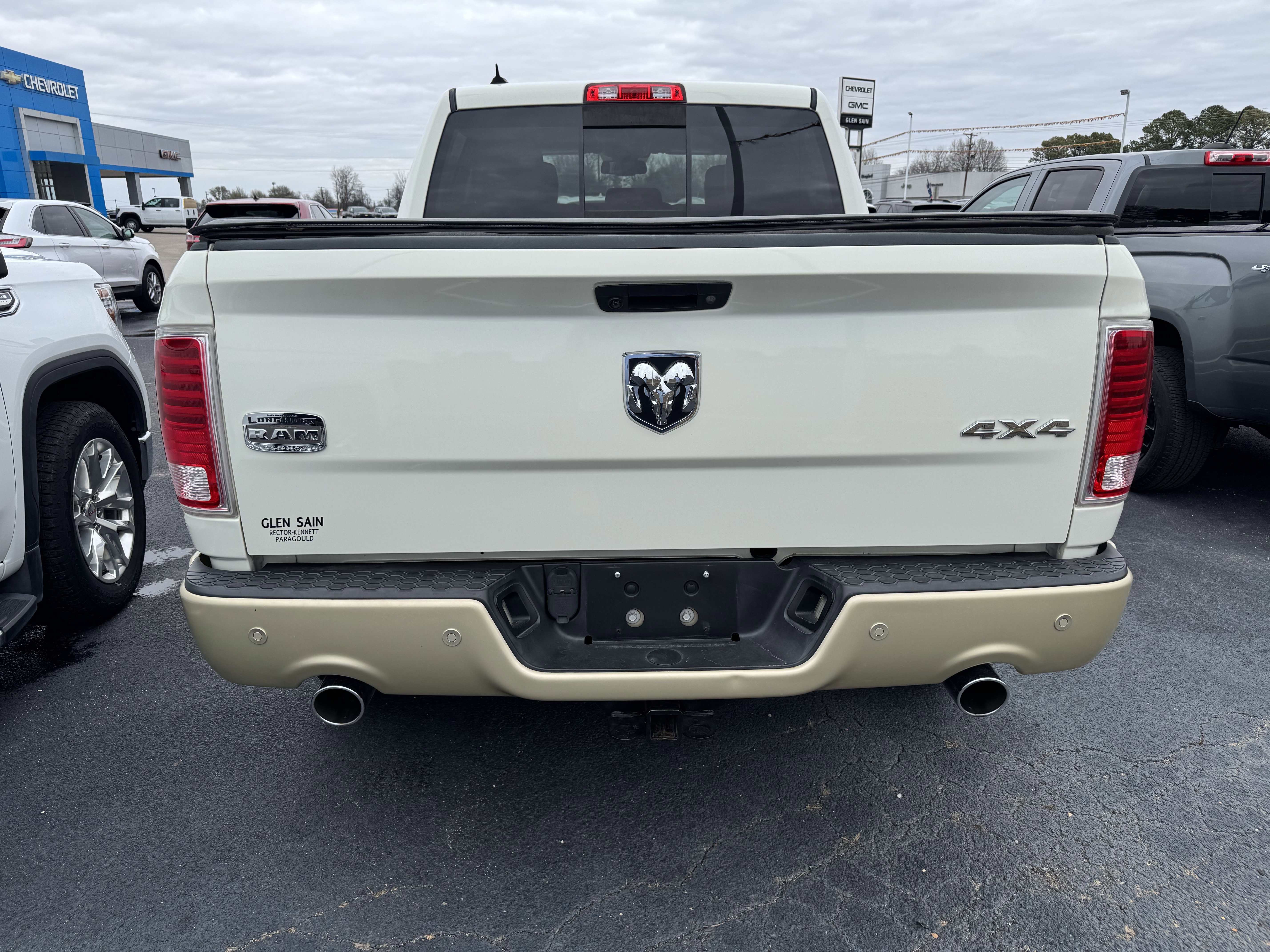 Used 2017 RAM 1500 Laramie Longhorn image 4