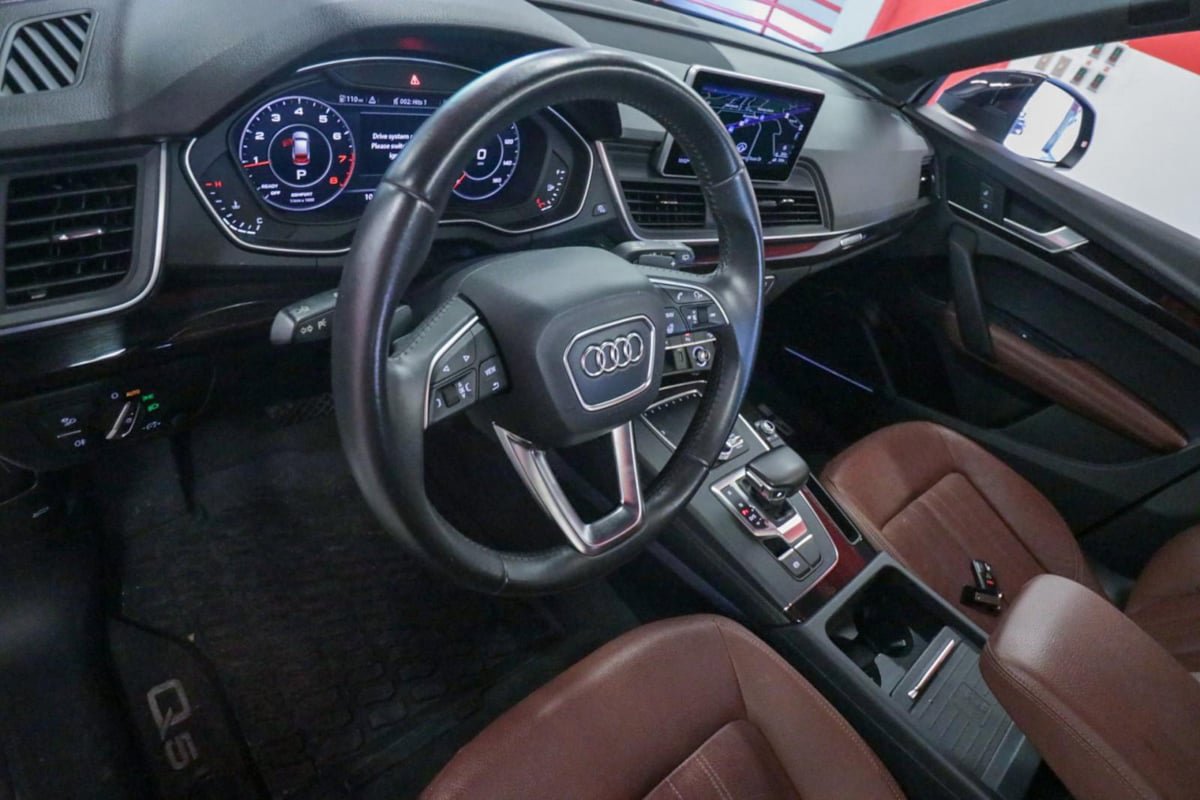Used 2019 Audi Q5 2.0T Premium Plus w/ Premium Plus Package AWD/4WD image 12