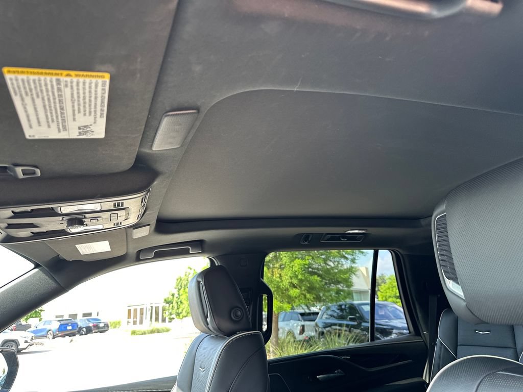 Used 2021 Cadillac Escalade Sport RWD image 28