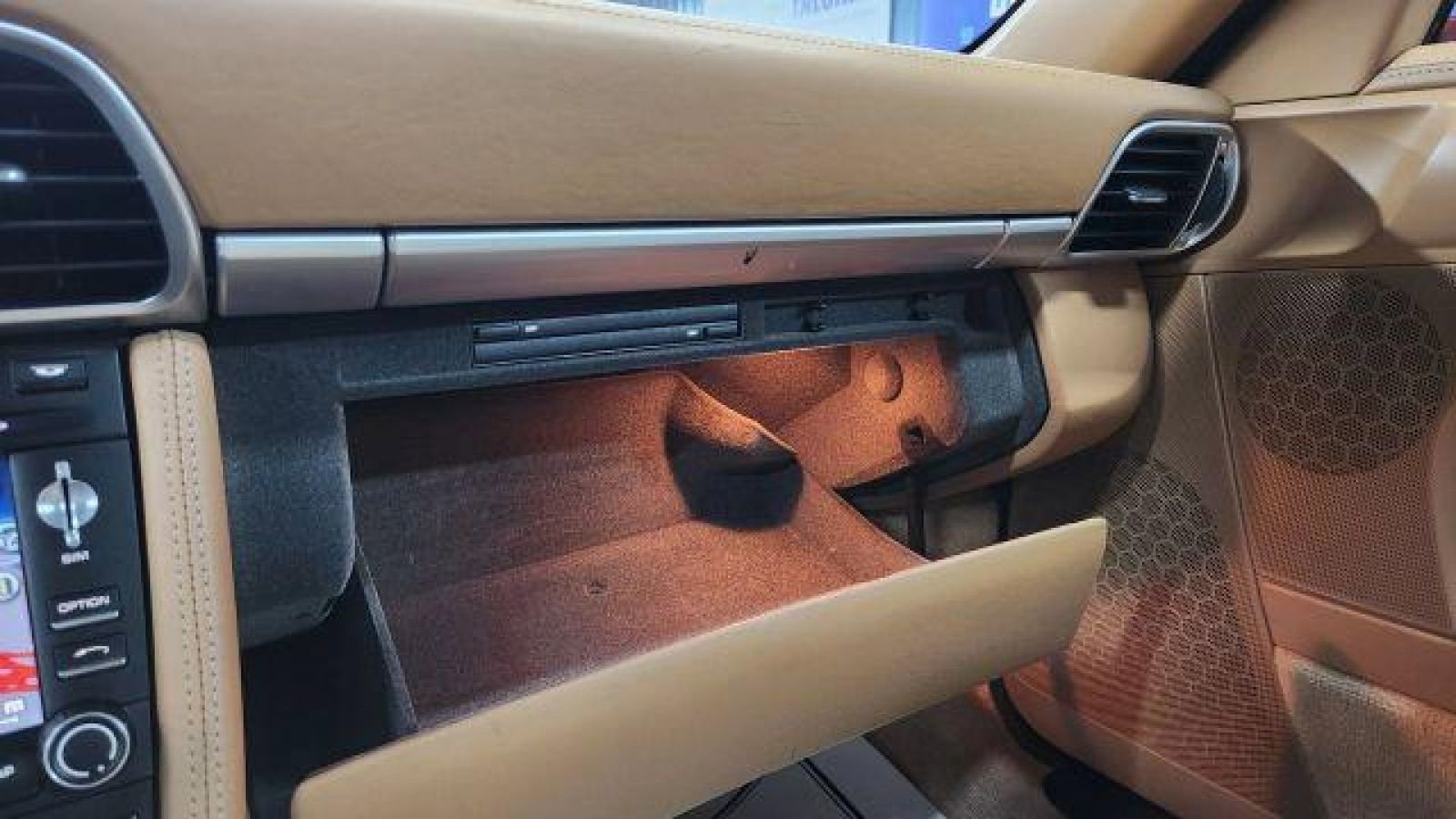 Used 2009 Porsche 911 Cabriolet image 52