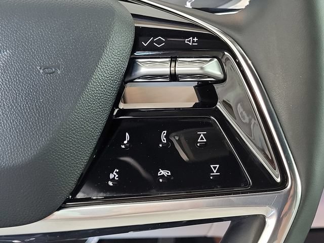 Certified 2026 Cadillac Vistiq Sport AWD/4WD image 25