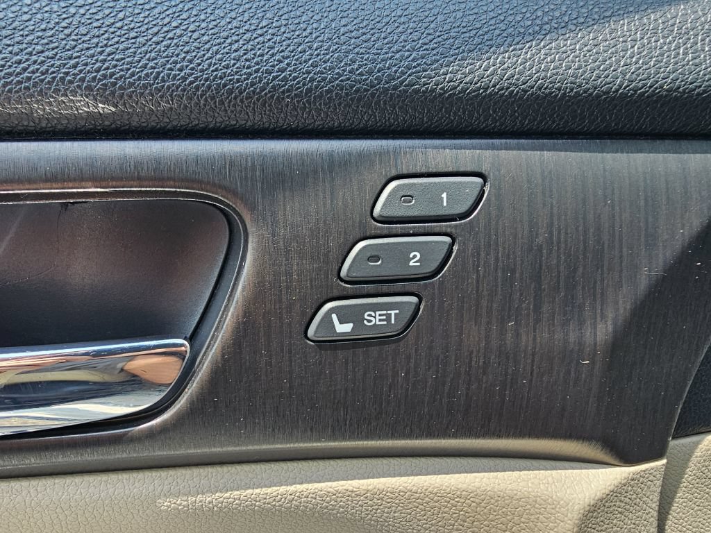 Used 2015 Honda Accord EX-L image 31
