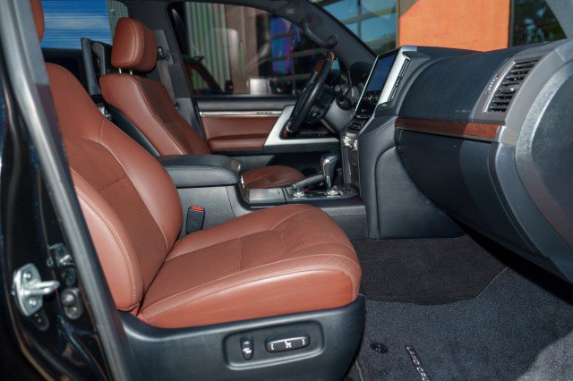 Used 2020 Toyota Land Cruiser AWD/4WD image 25
