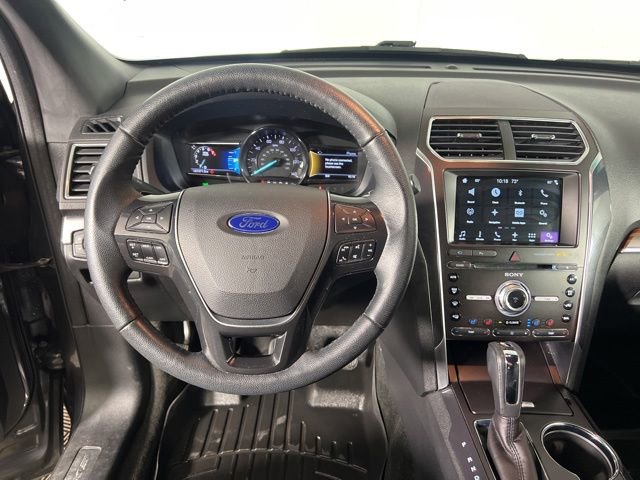 Used 2017 Ford Explorer Limited AWD/4WD image 15