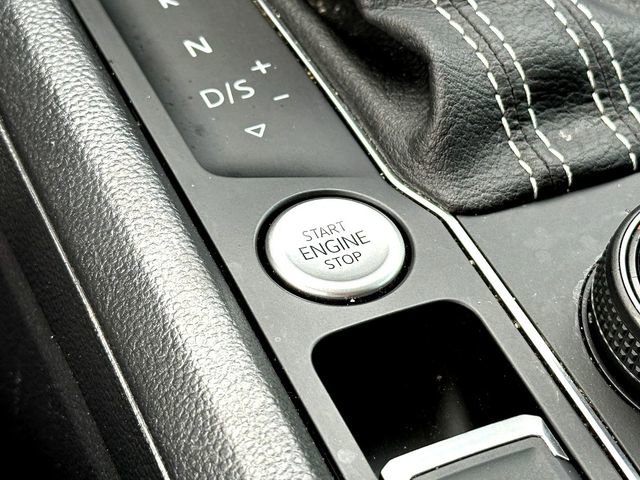 Used 2023 Volkswagen Atlas SE AWD/4WD image 16