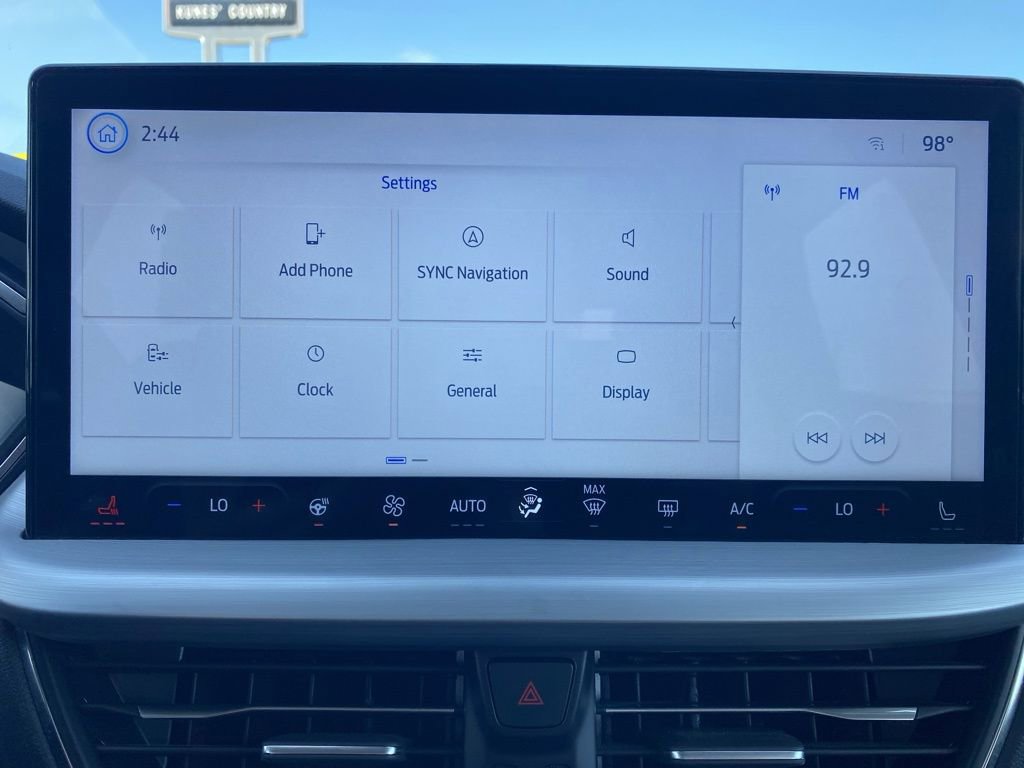 Used 2024 Ford Escape Platinum image 37