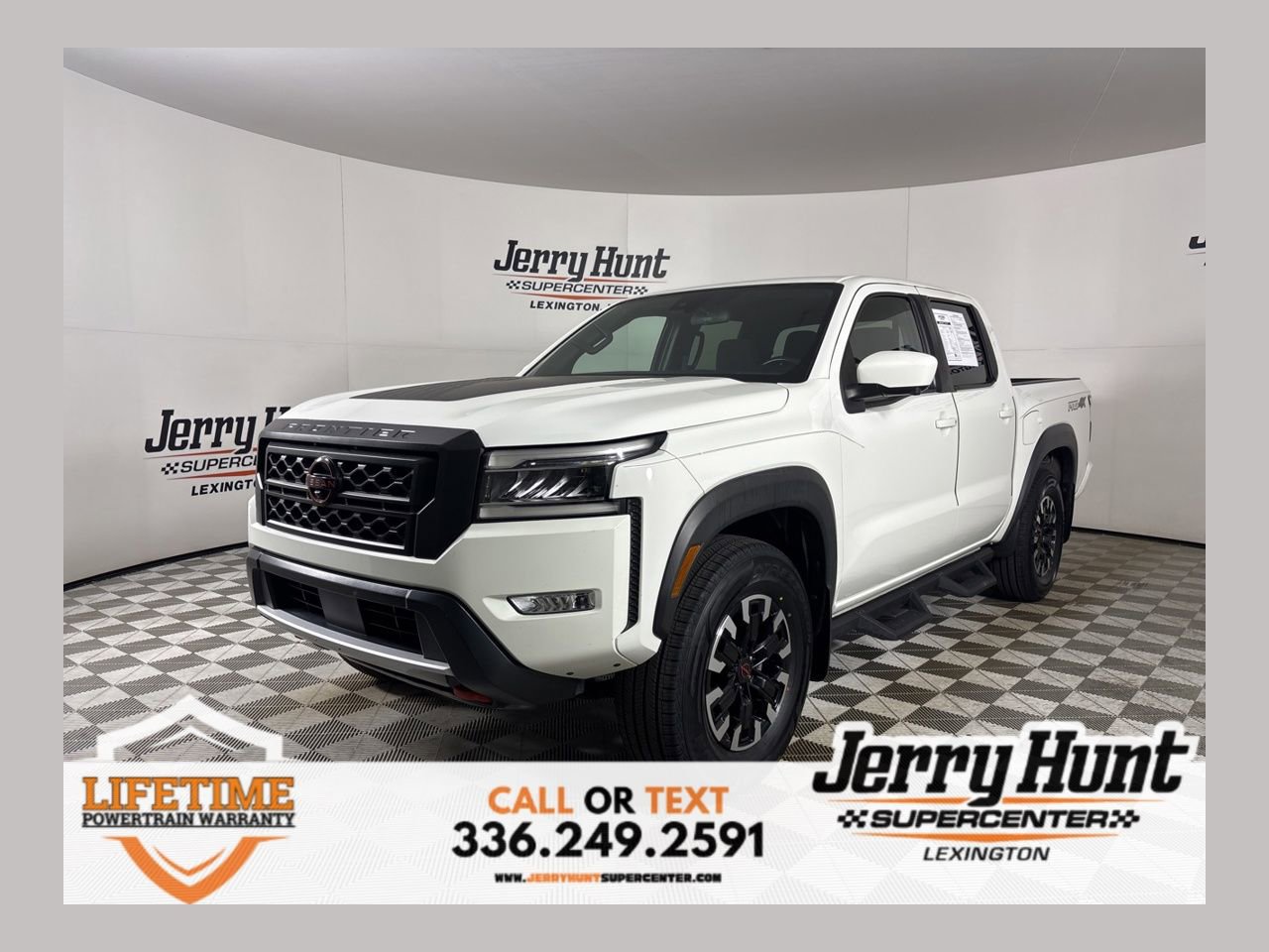 Used 2022 Nissan Frontier PRO-4X image 1