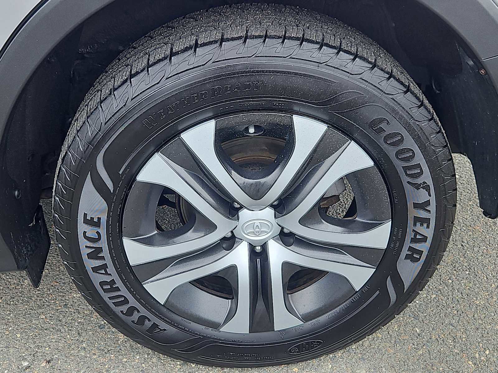 Used 2016 Toyota RAV4 LE image 8