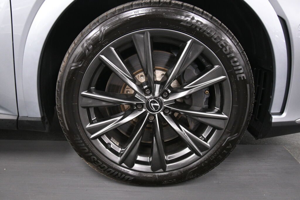 Used 2024 Lexus RX 350 F Sport w/ Convenience Package AWD/4WD image 33