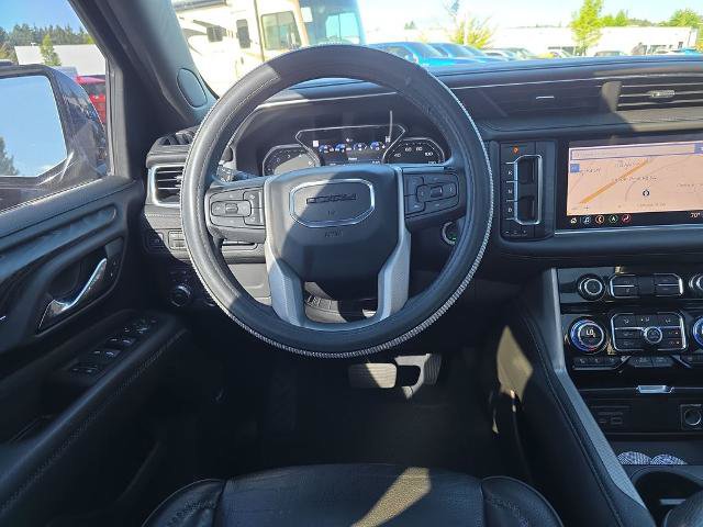 Used 2021 GMC Yukon Denali w/ Denali Premium Package AWD/4WD image 9