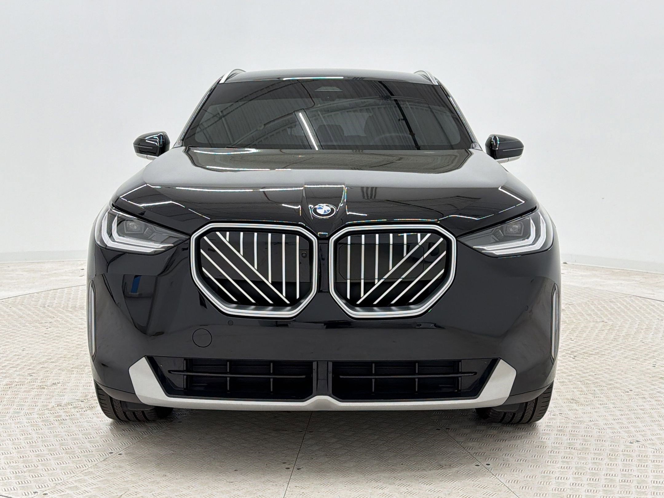 Certified 2025 BMW X3 xDrive30i w/ Premium Package image 6