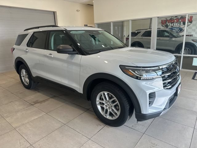 New 2026 Ford Explorer Active AWD/4WD image 3