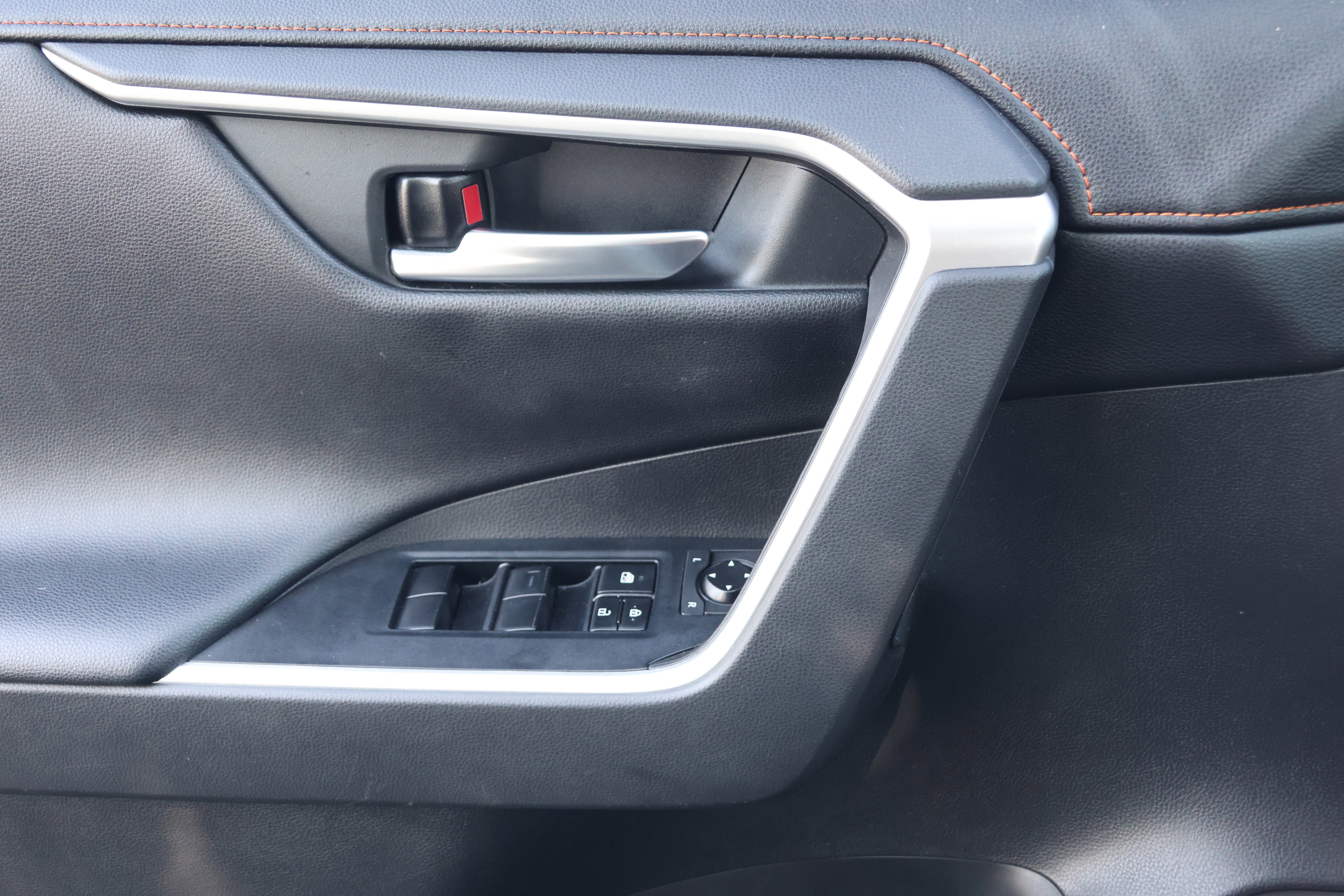 Used 2019 Toyota RAV4 Adventure w/ Advanced Technology Package AWD/4WD image 12