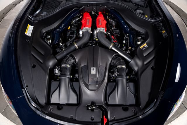 Used 2026 Ferrari Roma Spider RWD image 14