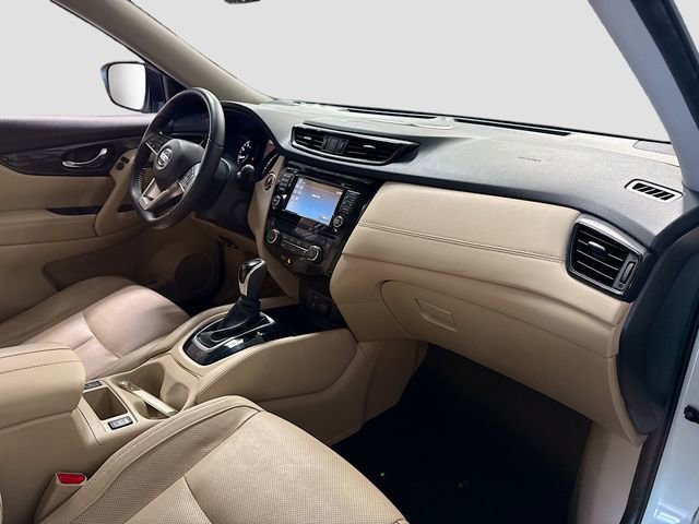 Used 2017 Nissan Rogue SL image 29