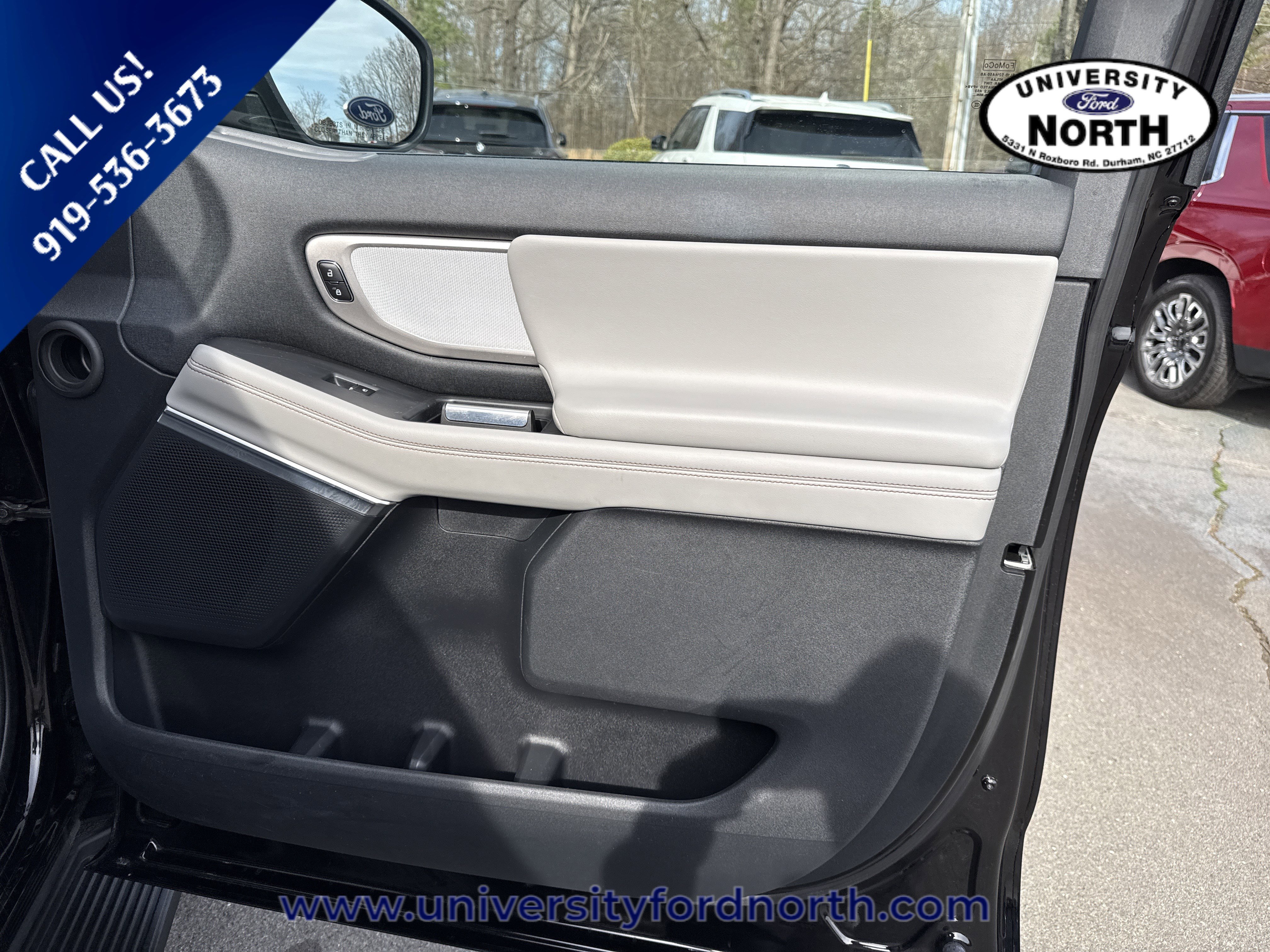 Used 2025 Ford Expedition Active image 38