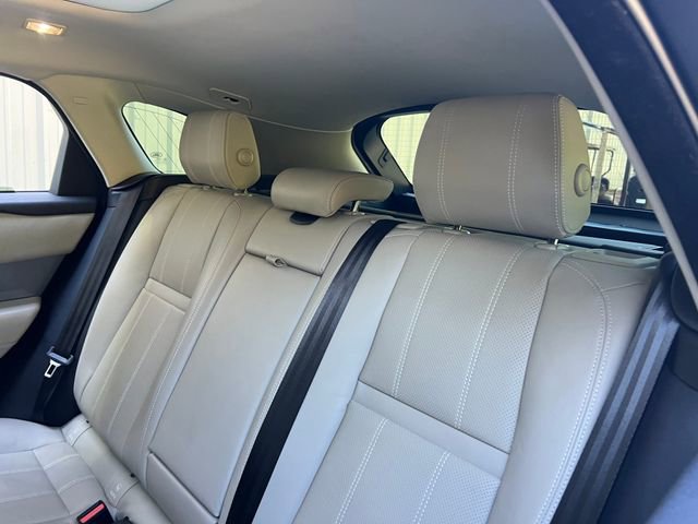 Used 2018 Land Rover Range Rover Velar S image 21