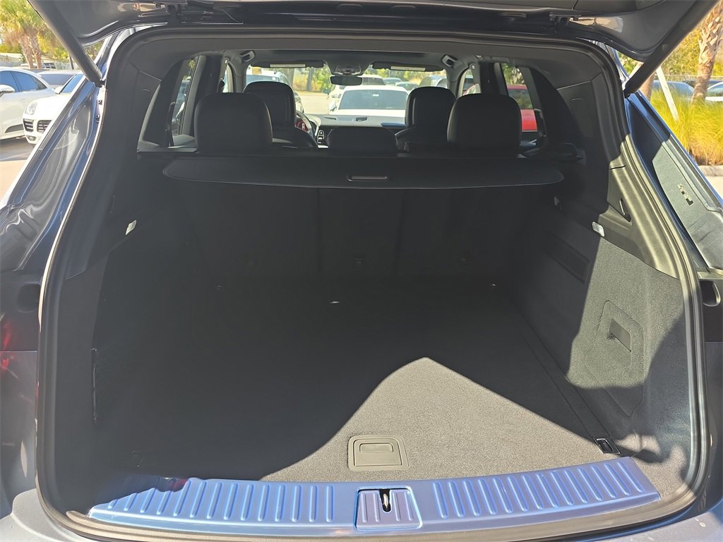 New 2026 Porsche Cayenne image 17