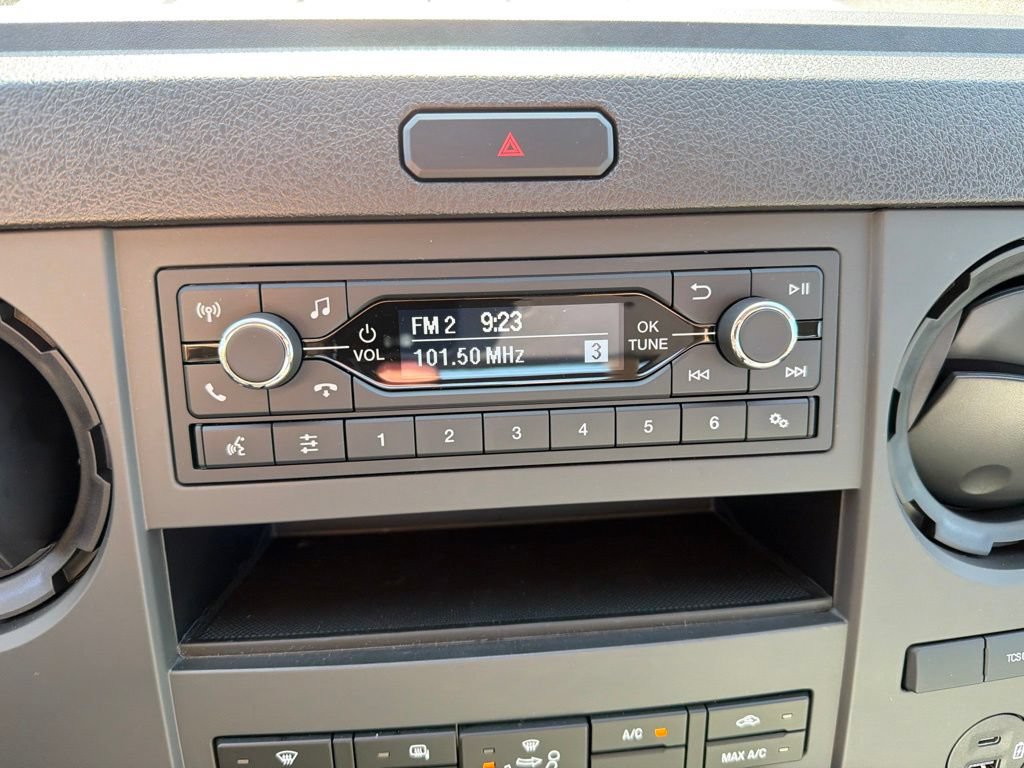New 2027 Ford F750 2WD Regular Cab Super Duty image 9