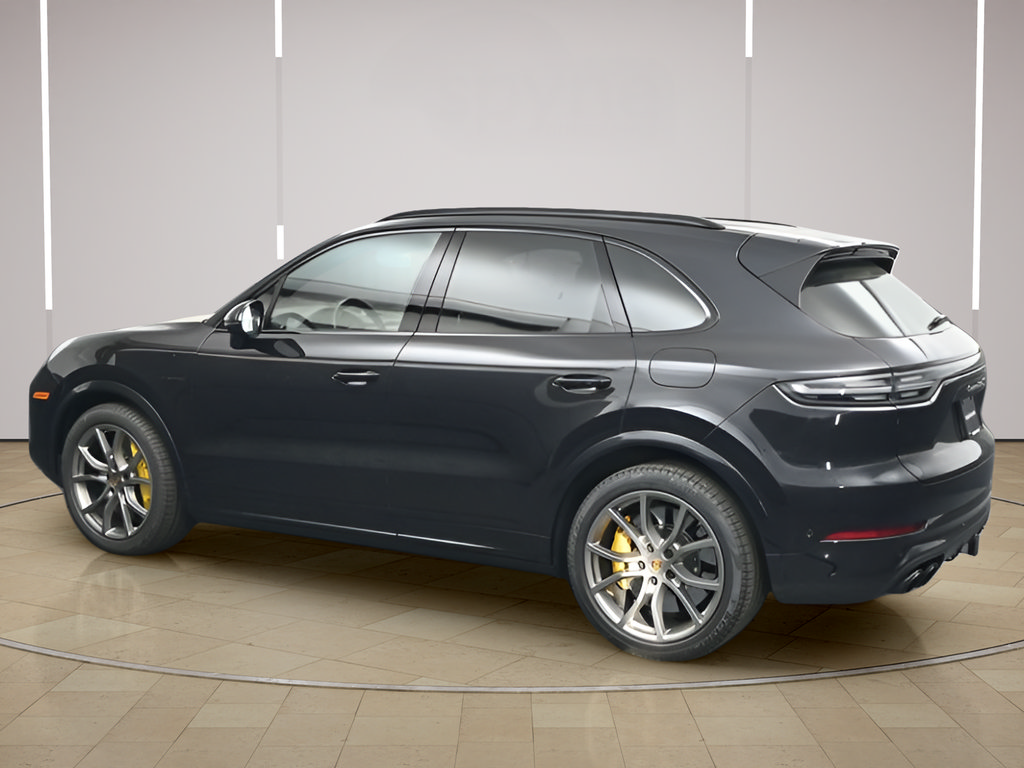 Certified 2022 Porsche Cayenne Turbo S AWD/4WD image 3
