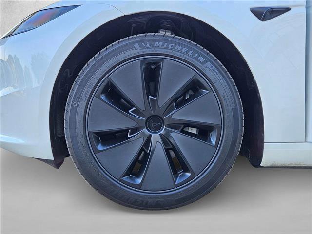 Used 2025 Tesla Model 3 Long Range image 25