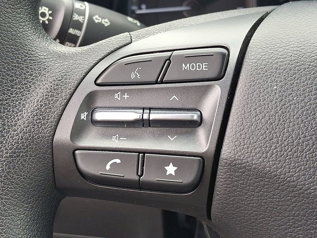 Used 2023 Hyundai Kona SEL AWD/4WD image 21