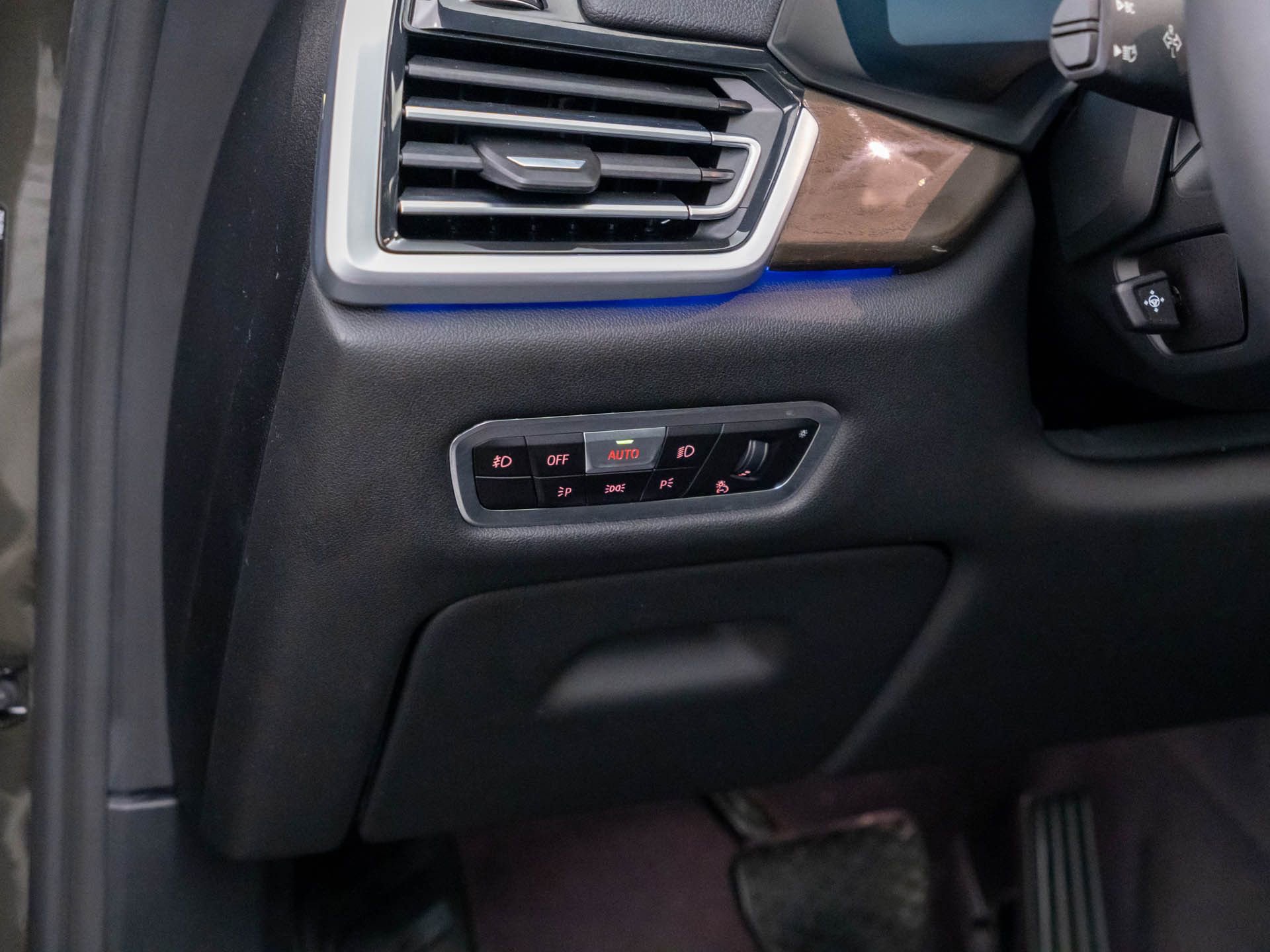 Certified 2021 BMW X5 xDrive40i w/ Convenience Package image 20