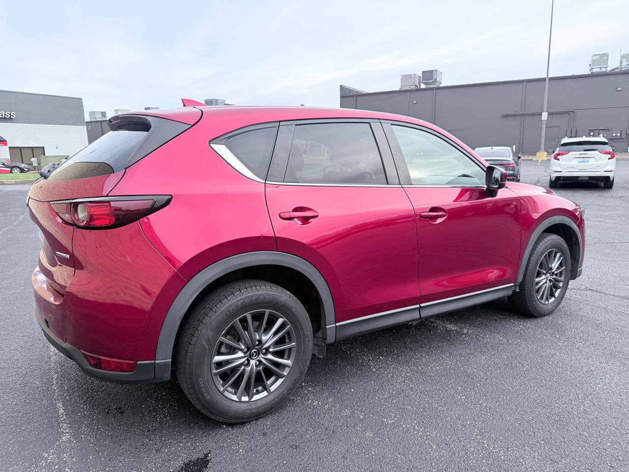 Used 2021 MAZDA CX-5 Touring image 4