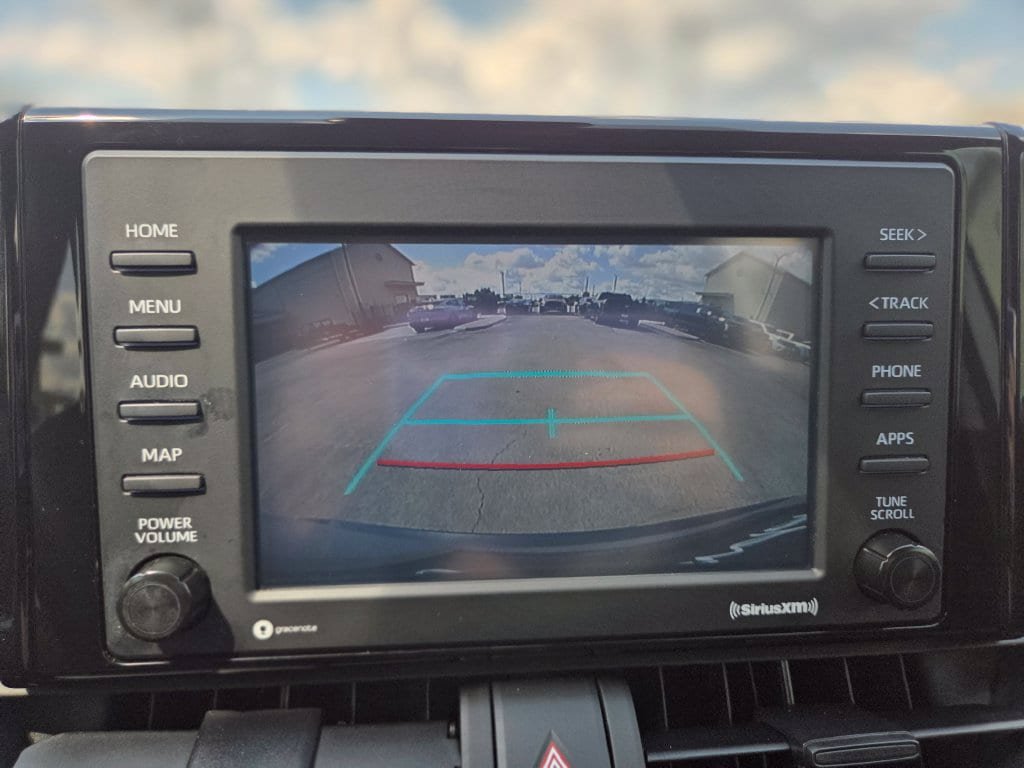 Used 2022 Toyota RAV4 LE FWD image 22
