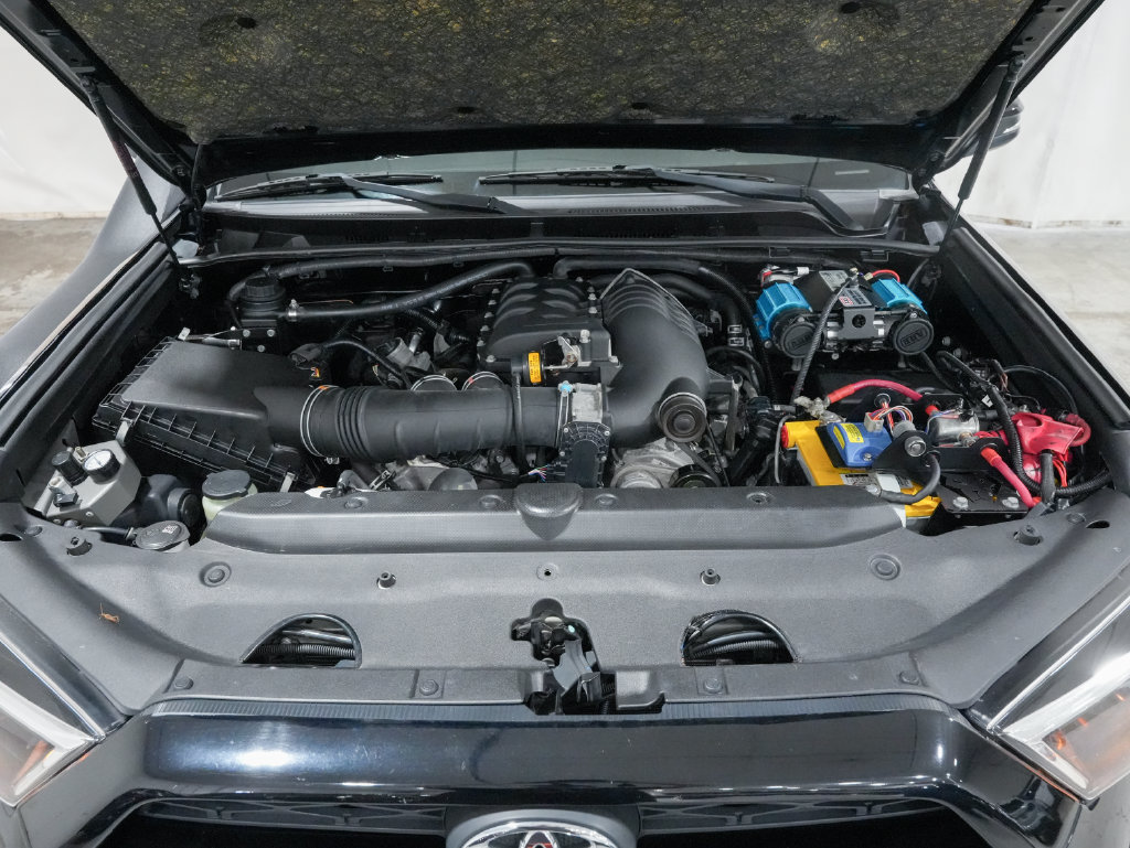 Used 2018 Toyota 4Runner TRD Off-Road Premium AWD/4WD image 37