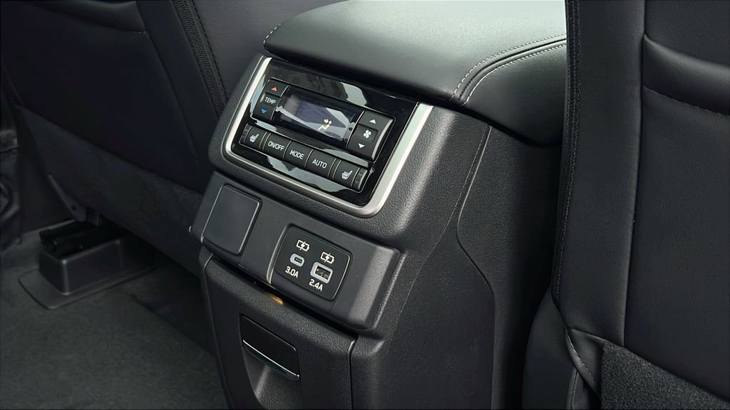 New 2026 Subaru Ascent Limited image 16
