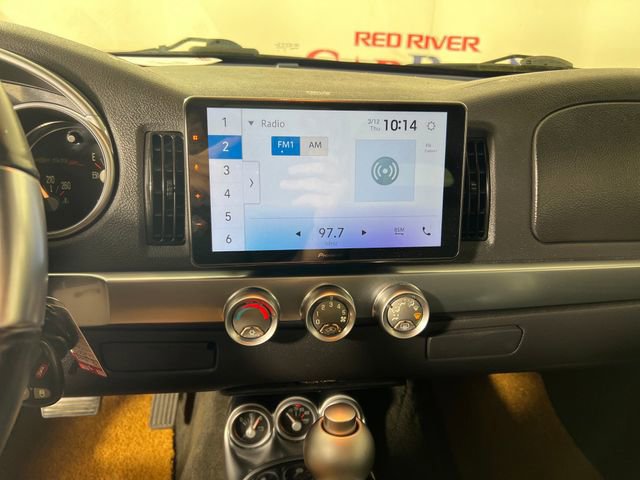 Used 2005 Chevrolet SSR Base w/ Preferred Equipment Group image 18